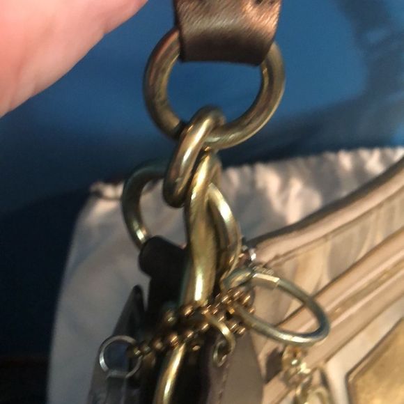 Coach purse - Picture 15 of 15